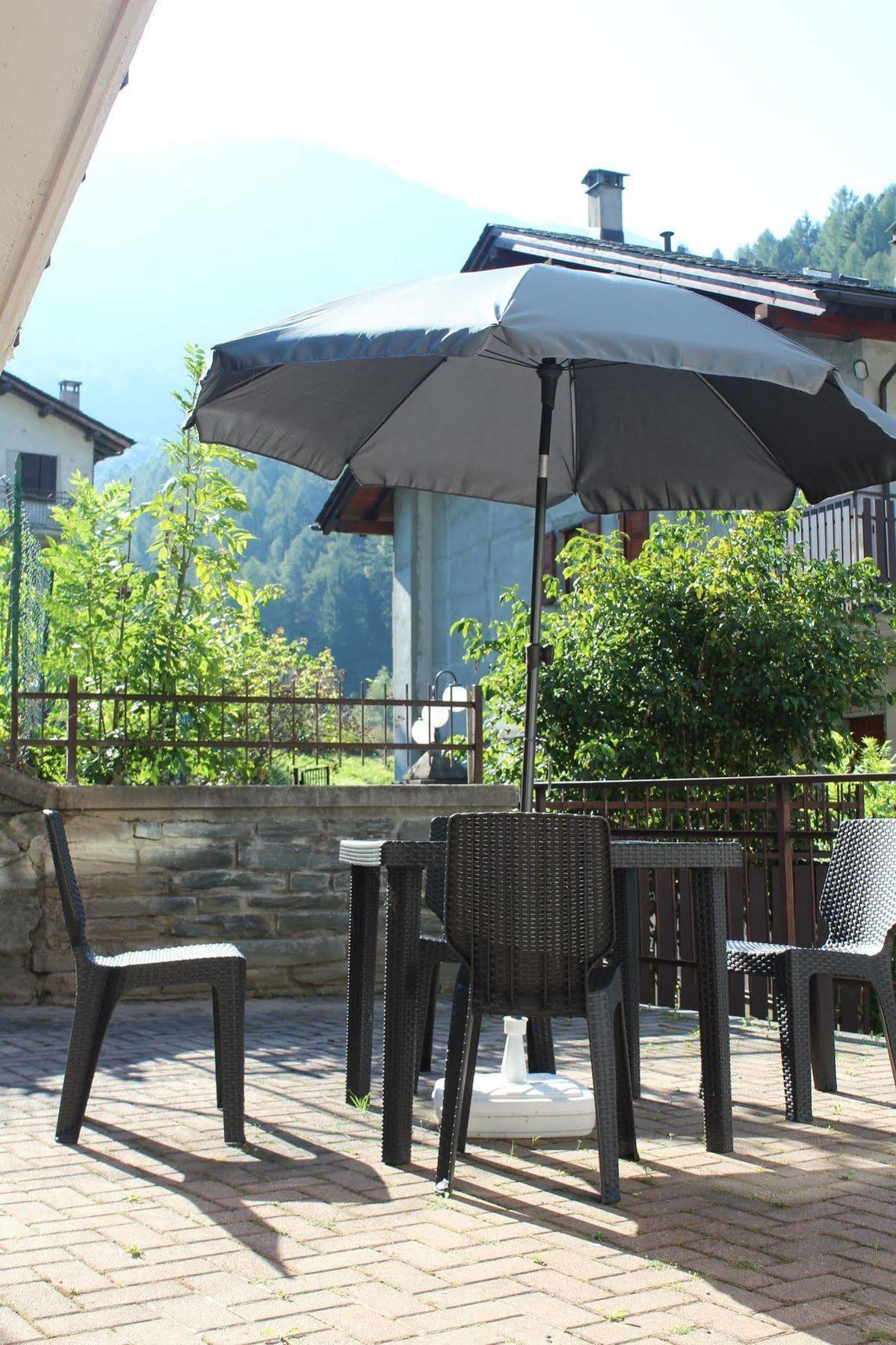 Lanterna Apartments Chiesa in Valmalenco Εξωτερικό φωτογραφία